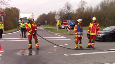 Filderstadt: Schwerer Verkehrsunfall mit Verletzten an der ausfahrt der B27 in Plattenhardt